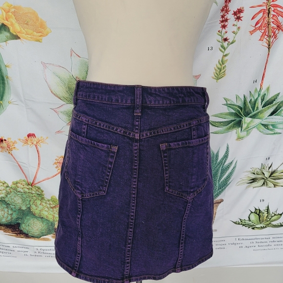 Purple acid wash denim skirt - Picture 2 of 2